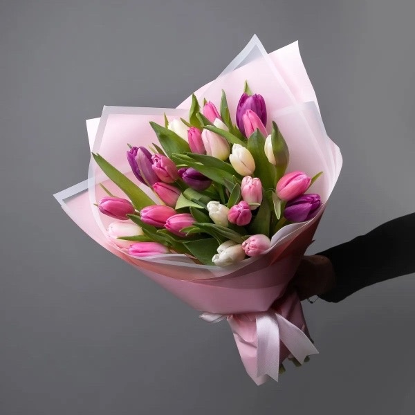 Букет из 25 тюльпанов нежный розовый микс