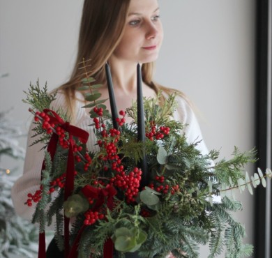 Композиция в керамическом кашпо 