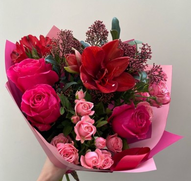 Букет с амариллисом 