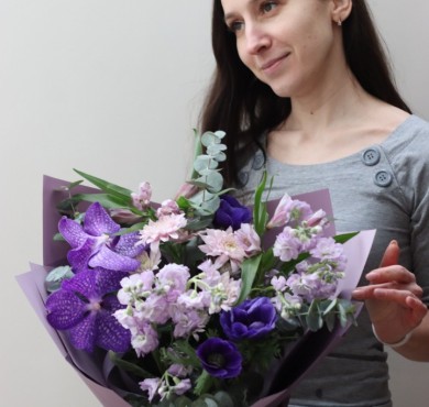 Букет с анемонами 