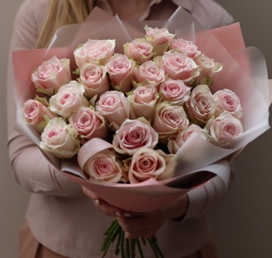 Букет из 25 роз 