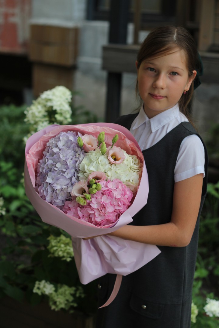 Букет с гортензией 